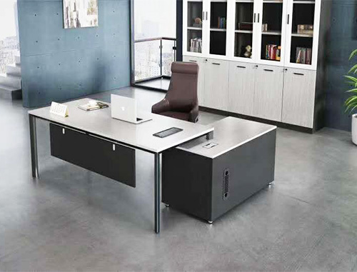 辦公桌、書柜
